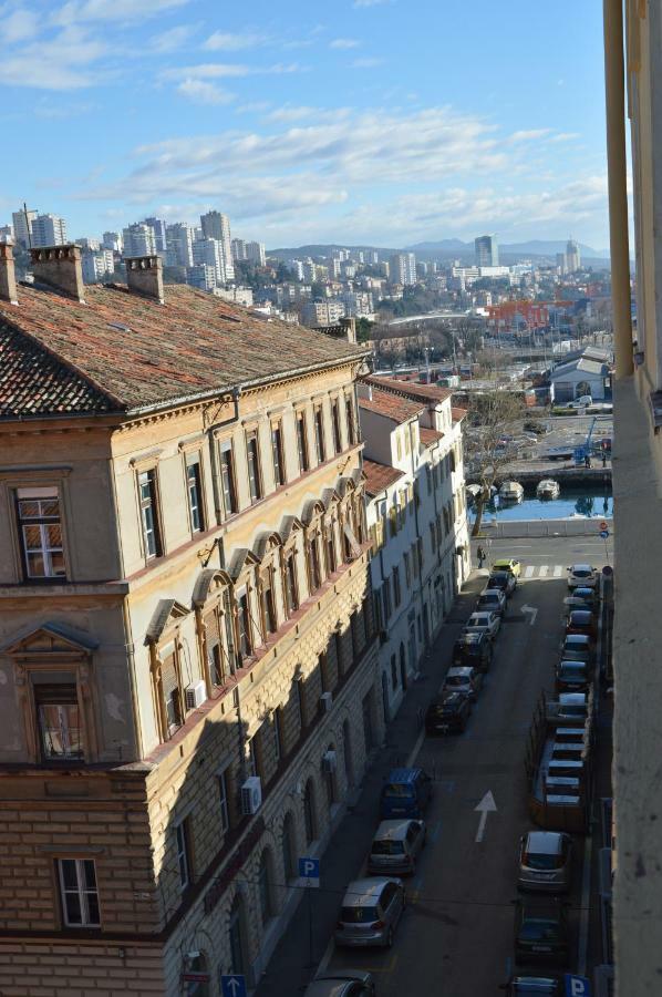 Apartments Budin Adri & Robi Rijeka City Center Exterior foto